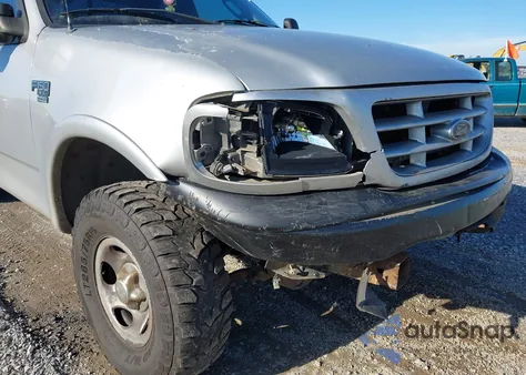 2003 Ford F-150 Lariat/Xl/Xlt из США, поврежденный, VIN 1FTRX18WX3NB32269